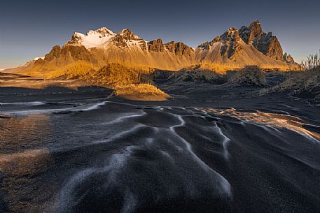 Vestrahorn mountain range, Stokksnes, Hofn, Iceland, Europe Vestrahorn mountain range, Stokksnes, Hofn, Iceland, Europe